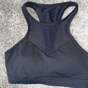 Black sports bra